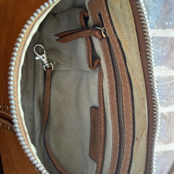 VTG MICHAEL KORS Camel Brown Leather Studded Boho Hippie Shoulder Bag Purse - Picture 7 of 16